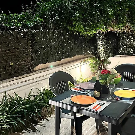 Garden House Close Vatican Apartament